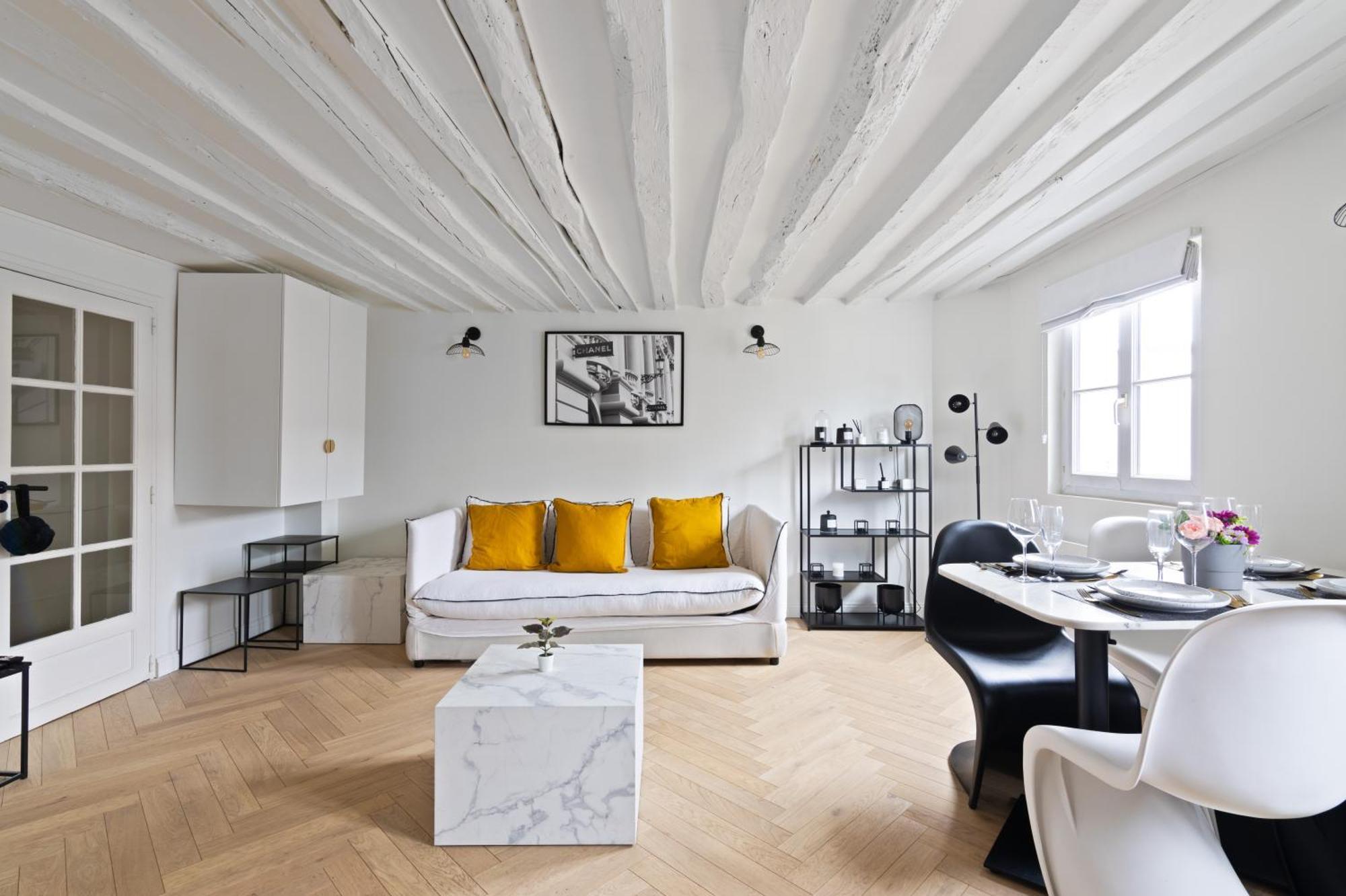 Elegant Appartement Pres Du Musee Du Louvre Et Du Jardin Des Tuileries Free Netflix Париж Екстериор снимка