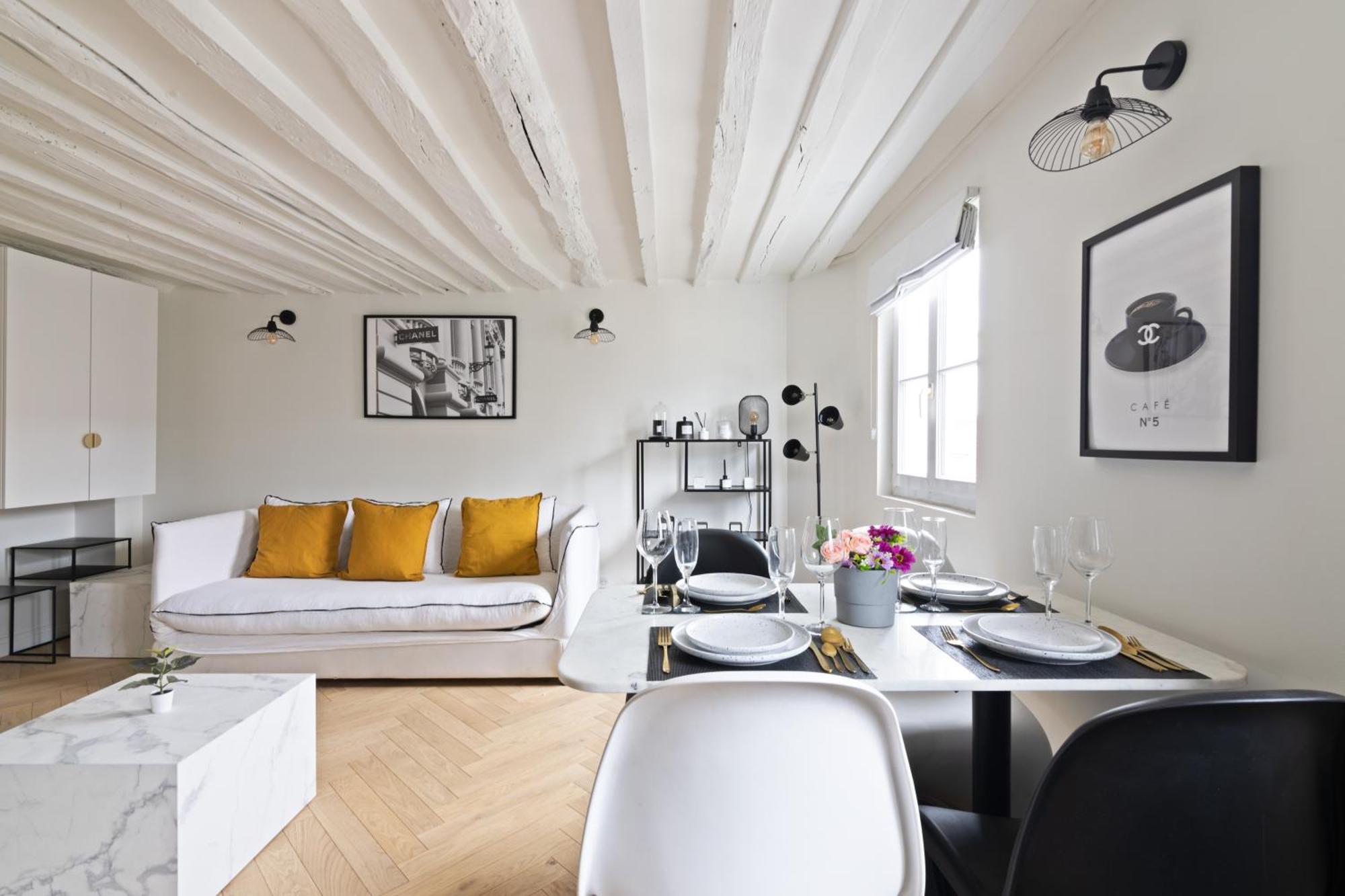 Elegant Appartement Pres Du Musee Du Louvre Et Du Jardin Des Tuileries Free Netflix Париж Екстериор снимка